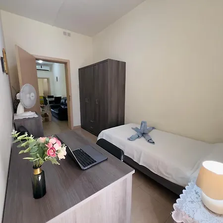 Perfectly Located For Valletta, Three Cities & South Malta Апартаменты