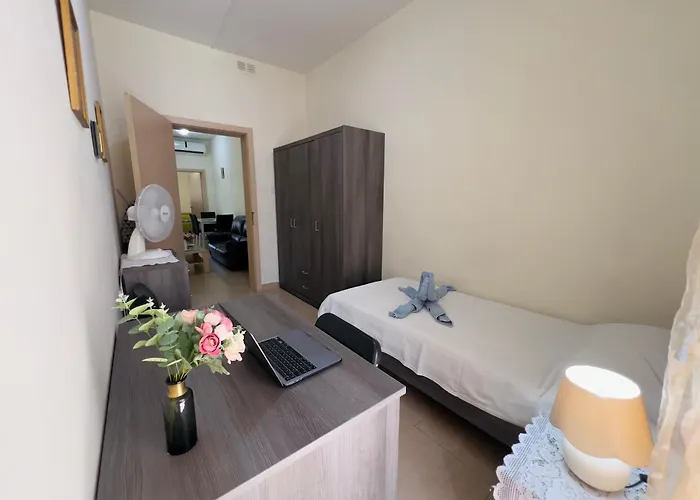 Perfectly Located For Valletta, Three Cities & South Malta Daire